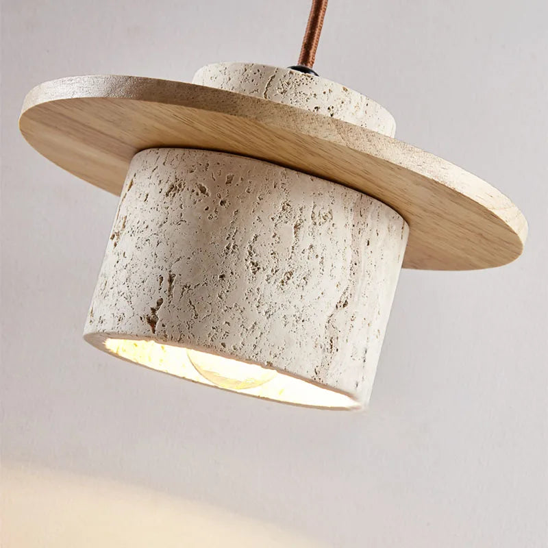 Plafonnier LED suspendu en pierre travertin et en bois naturel - Alte