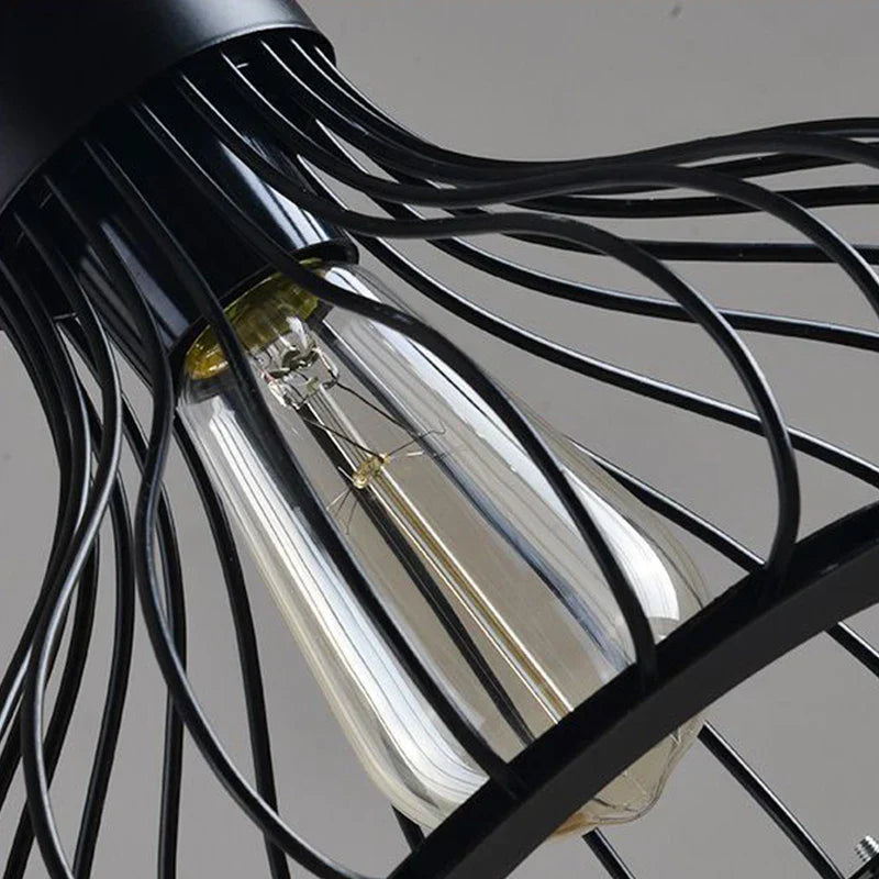 Suspension industrielle noire design - Isabeau
